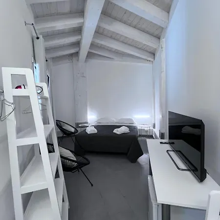Bed and breakfast Residenza Margot 3*